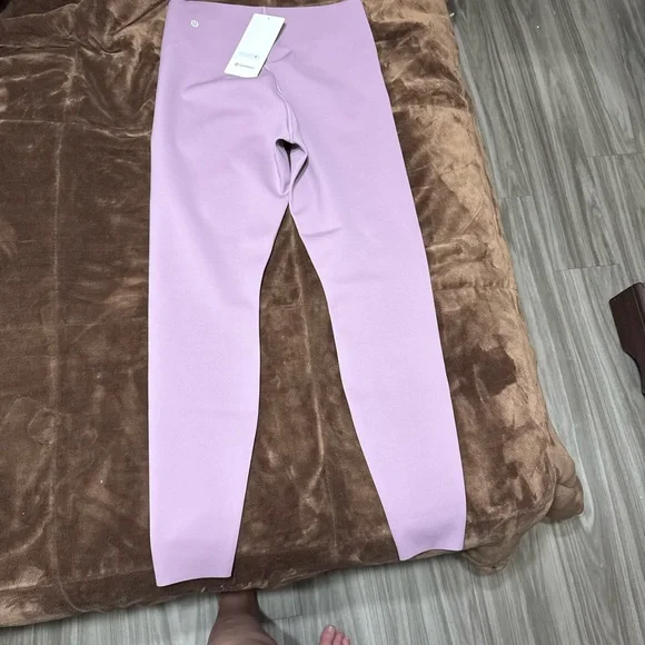 NWT woman’s size 12 Lululemon Lavender Lux purple Glow Up HR tight 28” - Picture 13 of 16